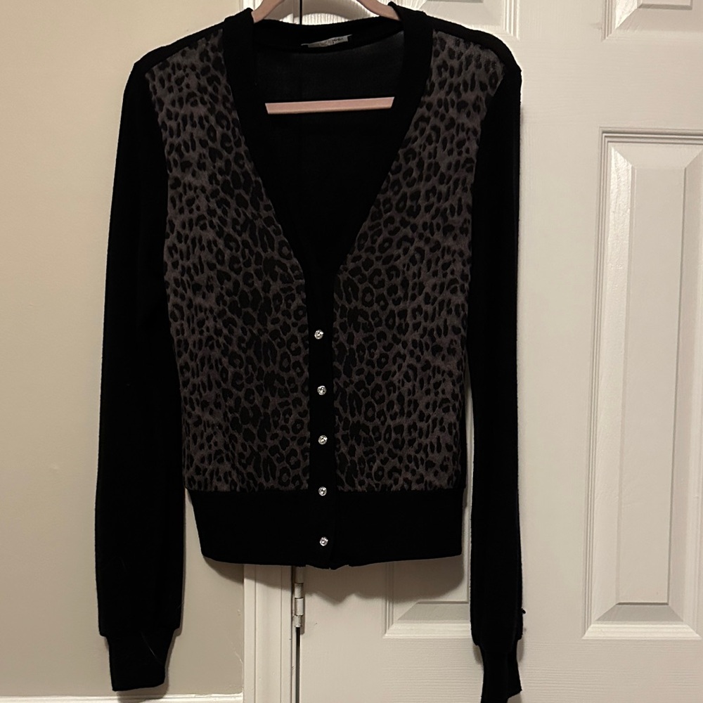 Elegant Black Leopard Print Cardigan